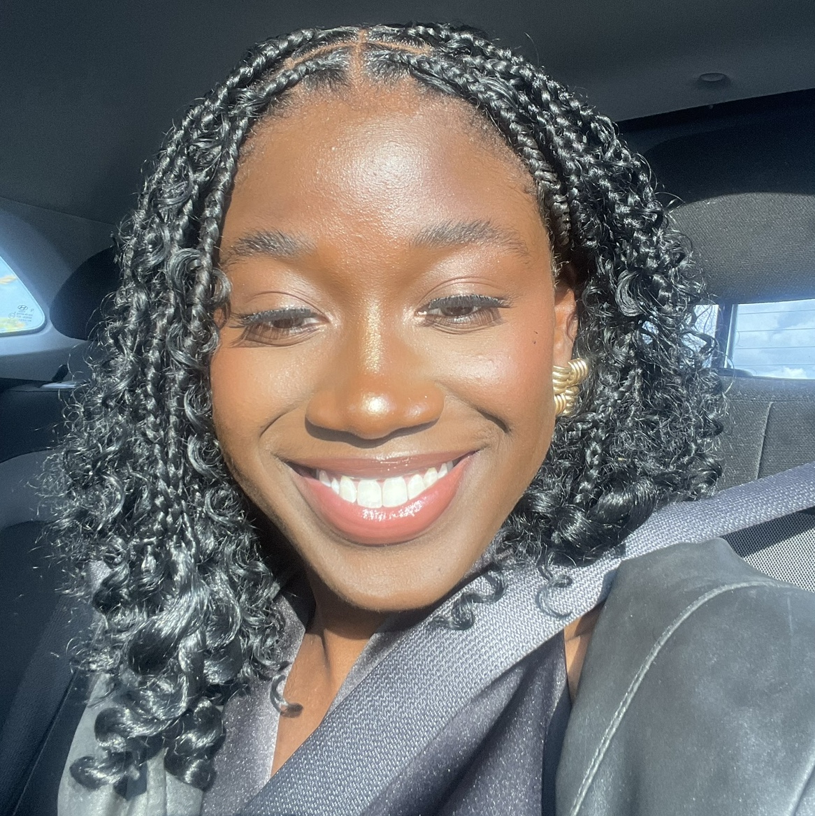 Maquilleur Se Professionnel Le à proximité de Soisy Bouy - Nora KOUAME