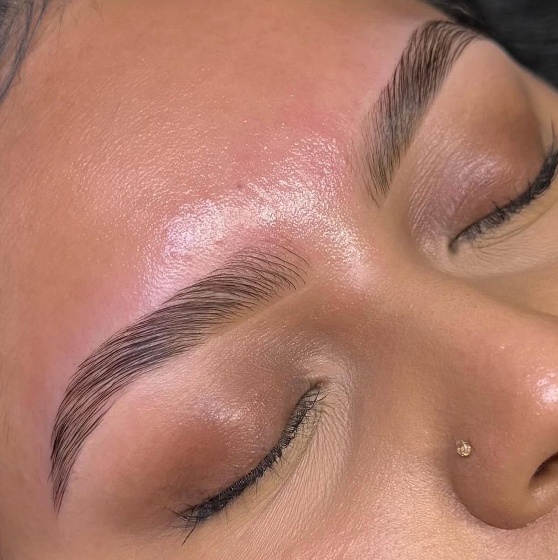 BROWLIFT ( À réaliser seule ou en duo )